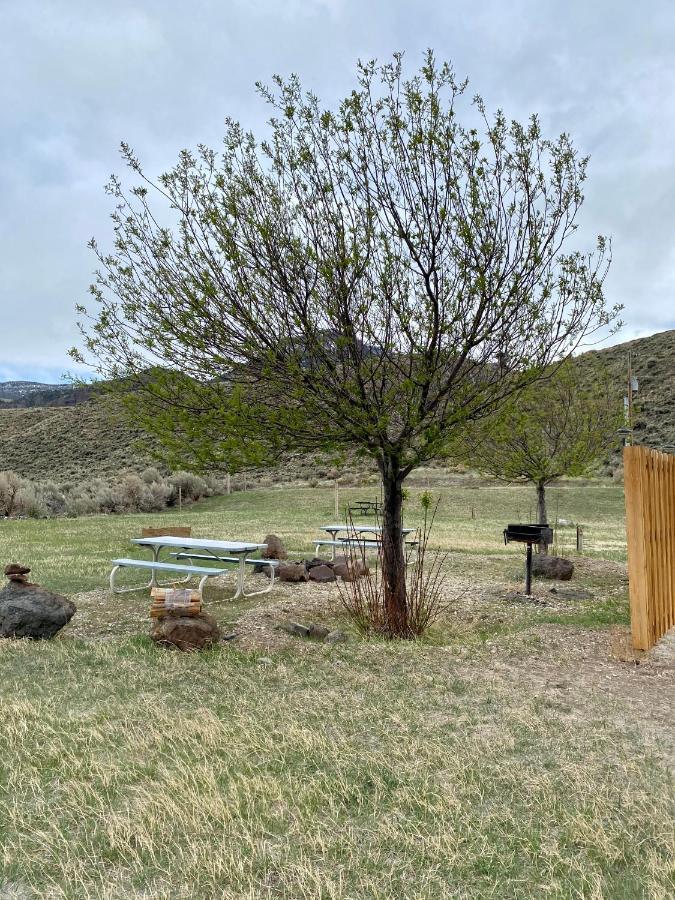 Green Creek Inn And Rv Park Wapiti Luaran gambar