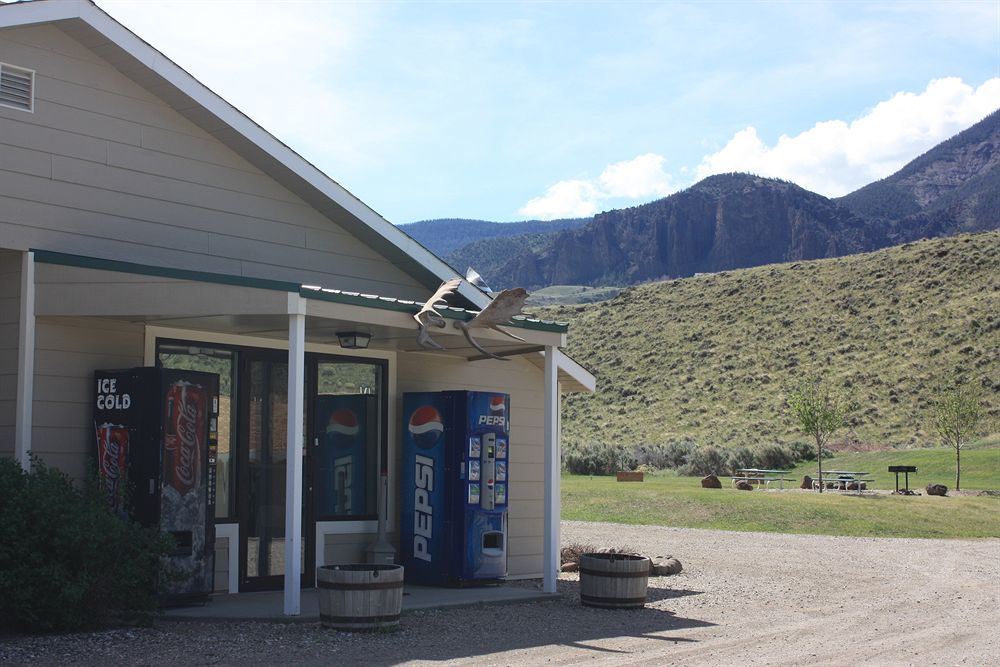 Green Creek Inn And Rv Park Wapiti Luaran gambar