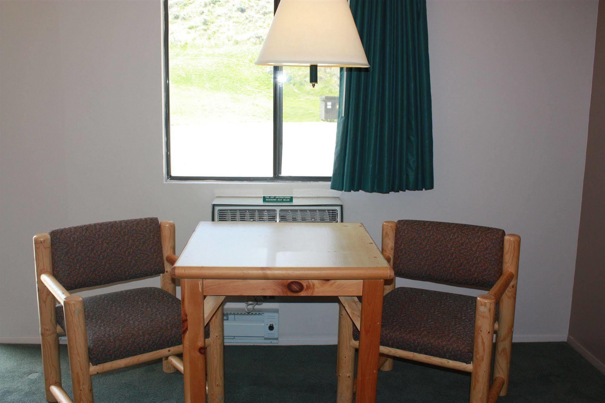 Green Creek Inn And Rv Park Wapiti Luaran gambar