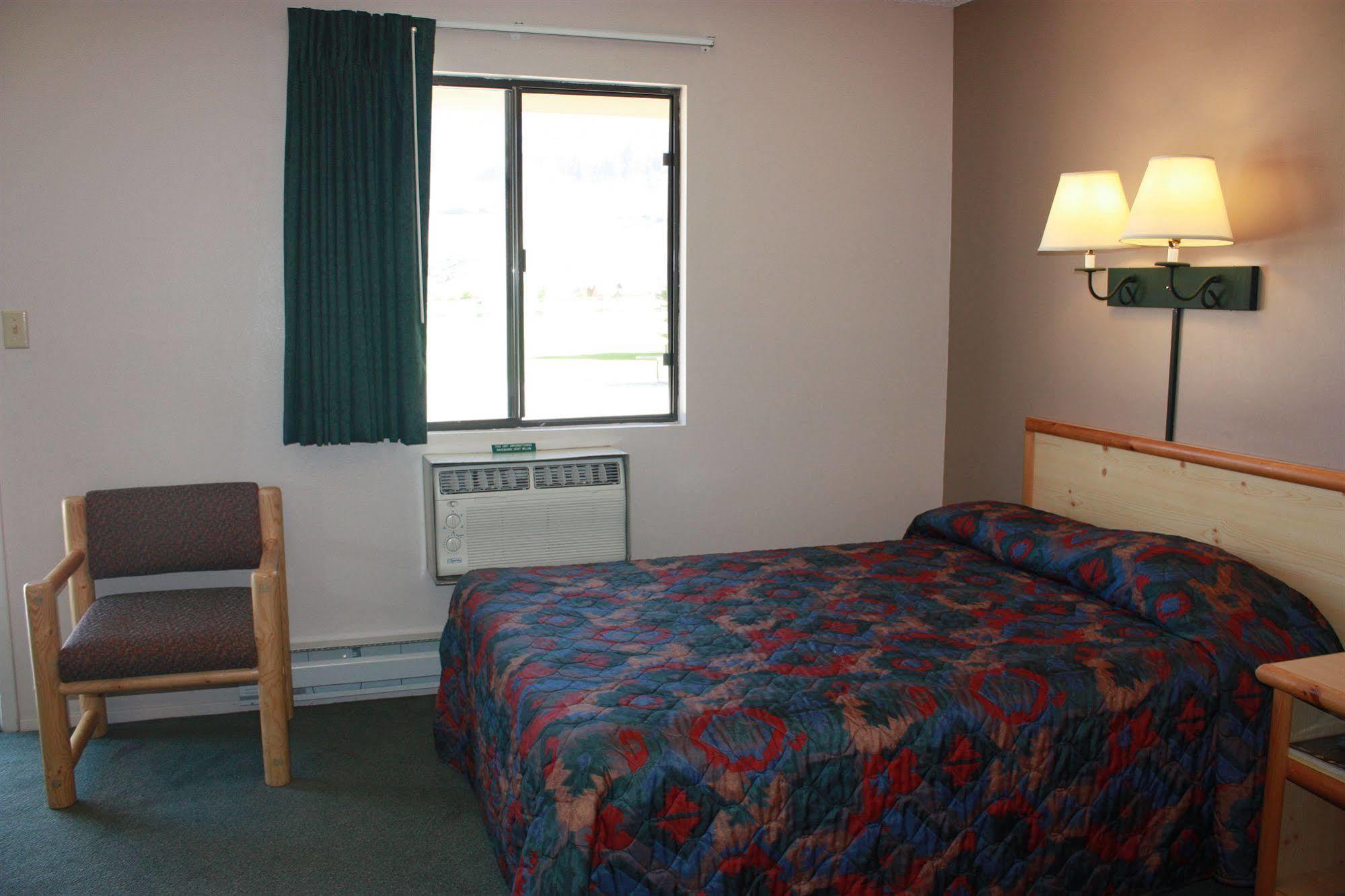 Green Creek Inn And Rv Park Wapiti Luaran gambar