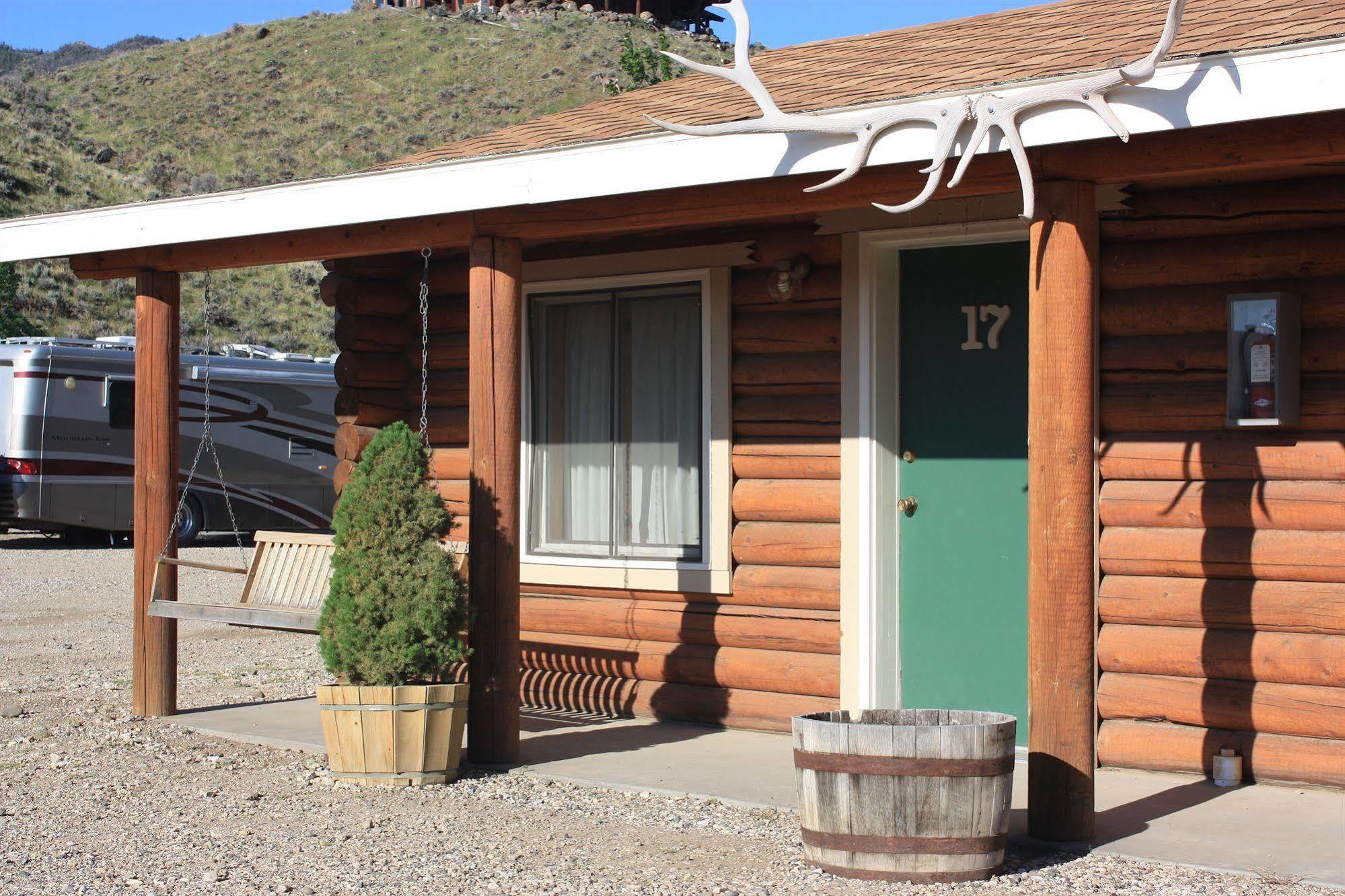 Green Creek Inn And Rv Park Wapiti Luaran gambar