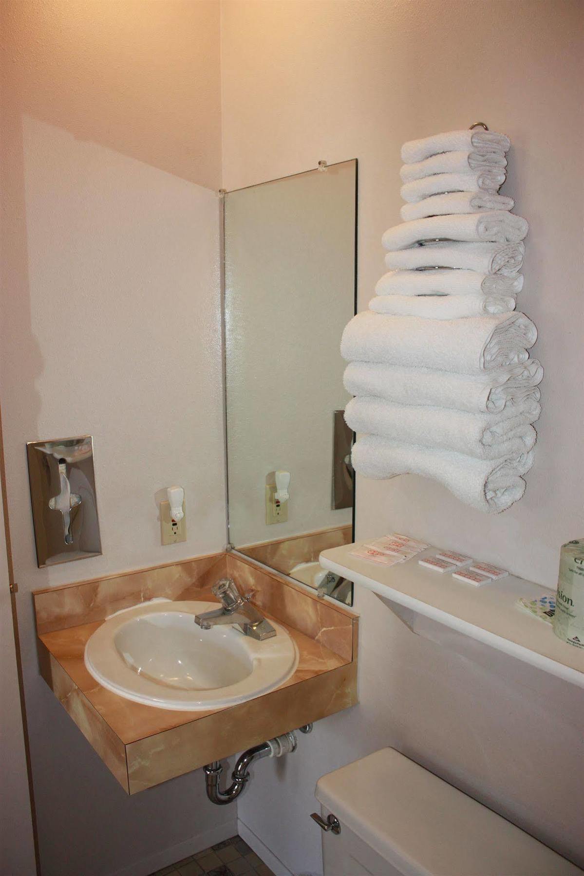 Green Creek Inn And Rv Park Wapiti Luaran gambar