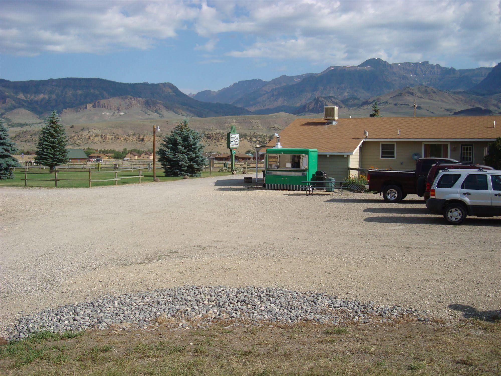 Green Creek Inn And Rv Park Wapiti Luaran gambar