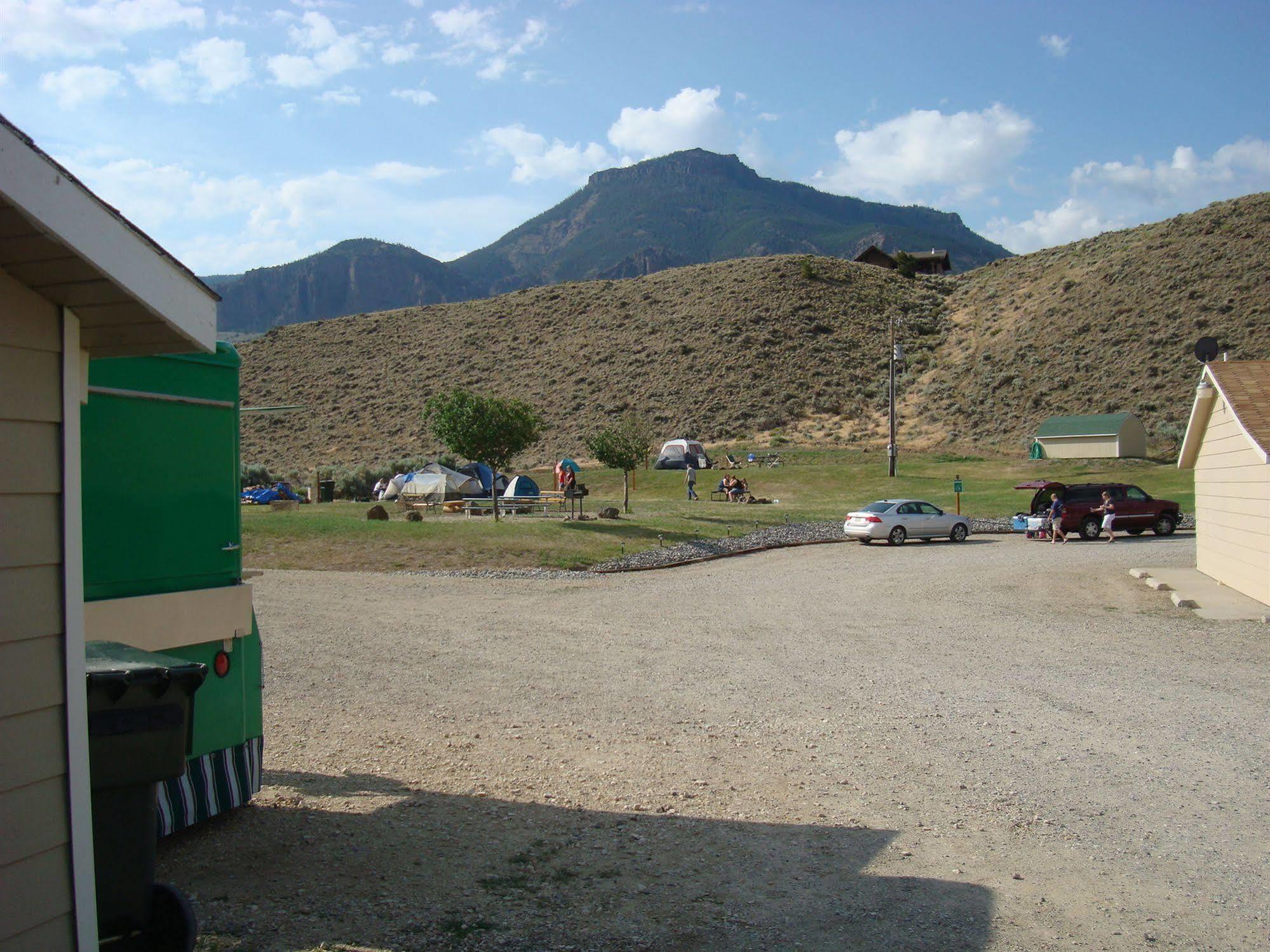Green Creek Inn And Rv Park Wapiti Luaran gambar