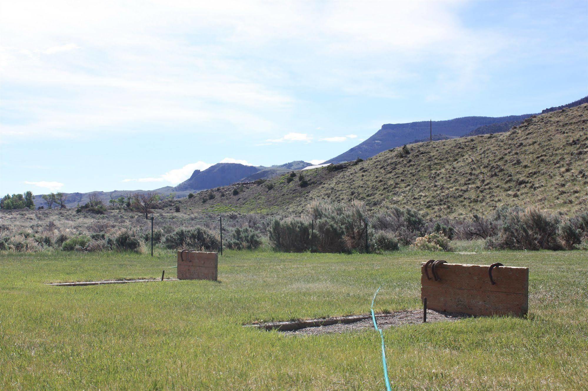 Green Creek Inn And Rv Park Wapiti Luaran gambar